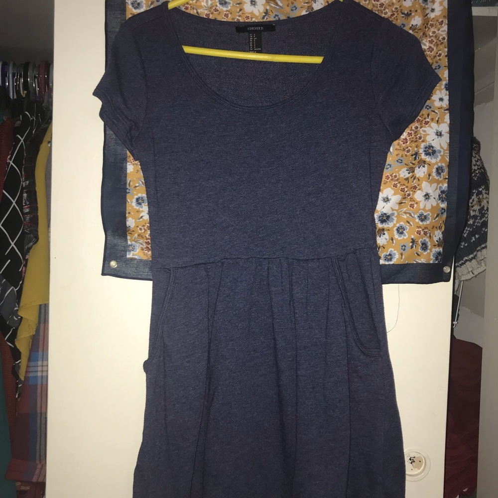 super cute& simple navy dress!